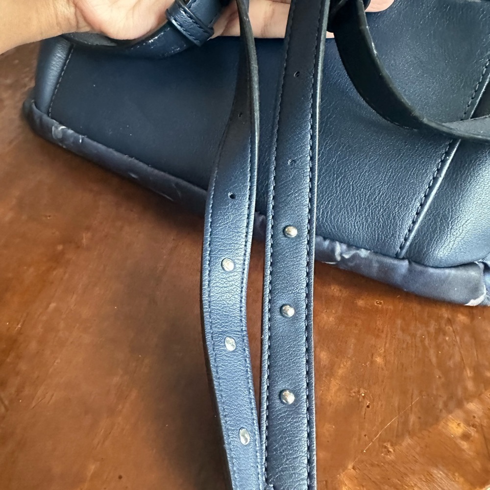 Simply Vera Wang Blue Floral Multi Pocket Bookbag - Picture 11 of 16